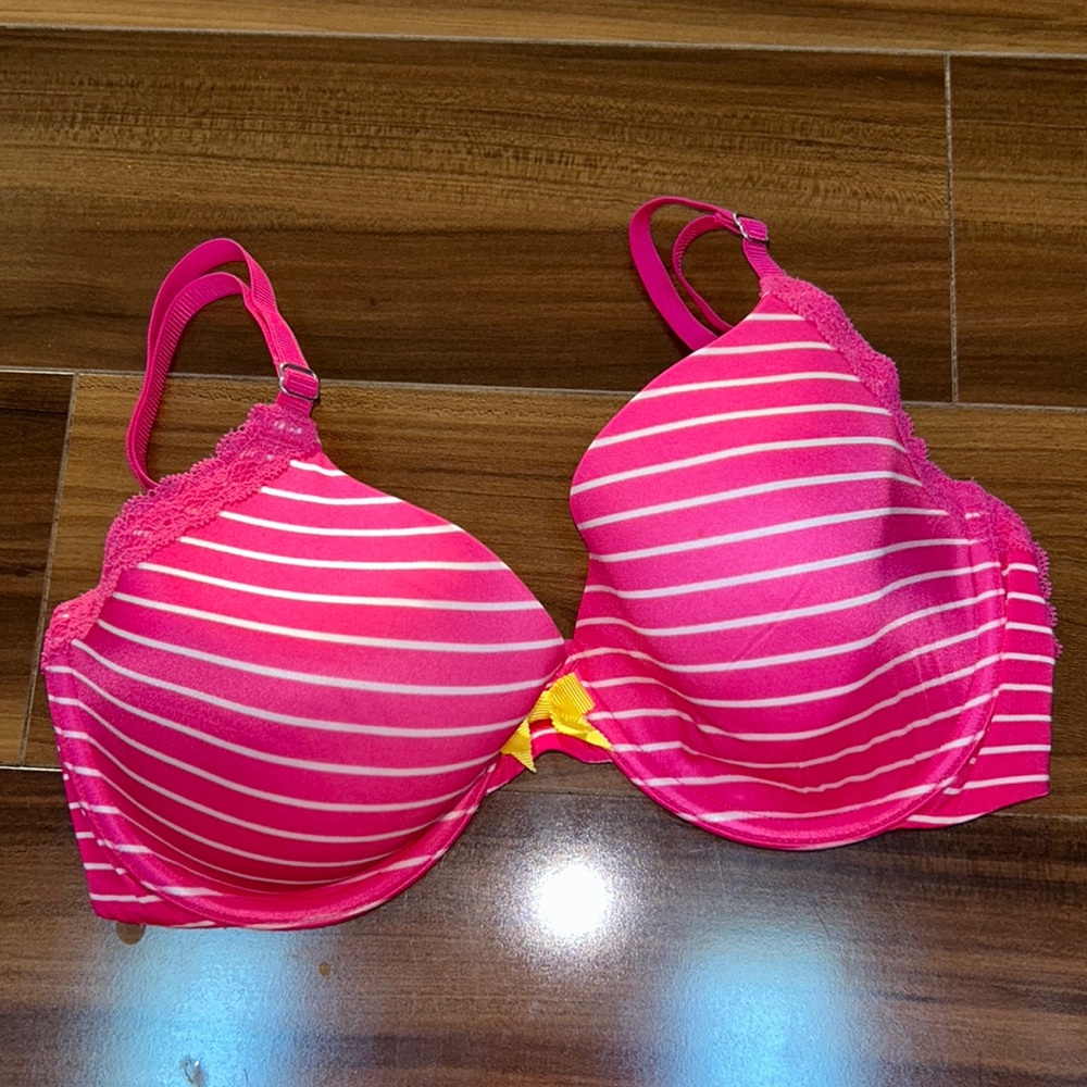 36B Aerie sofie lightly lined hot pink striped bra